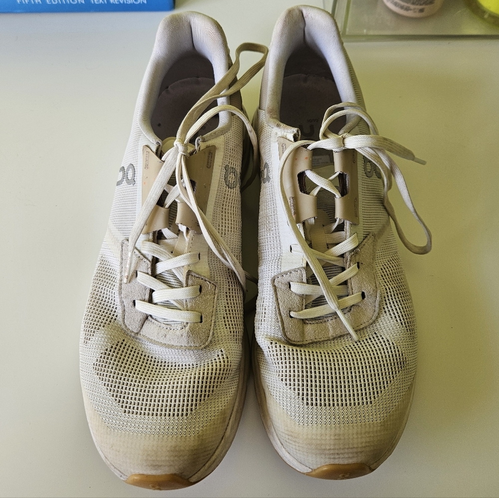 On Running Shoes White Athletic Womens Size 8.5/40